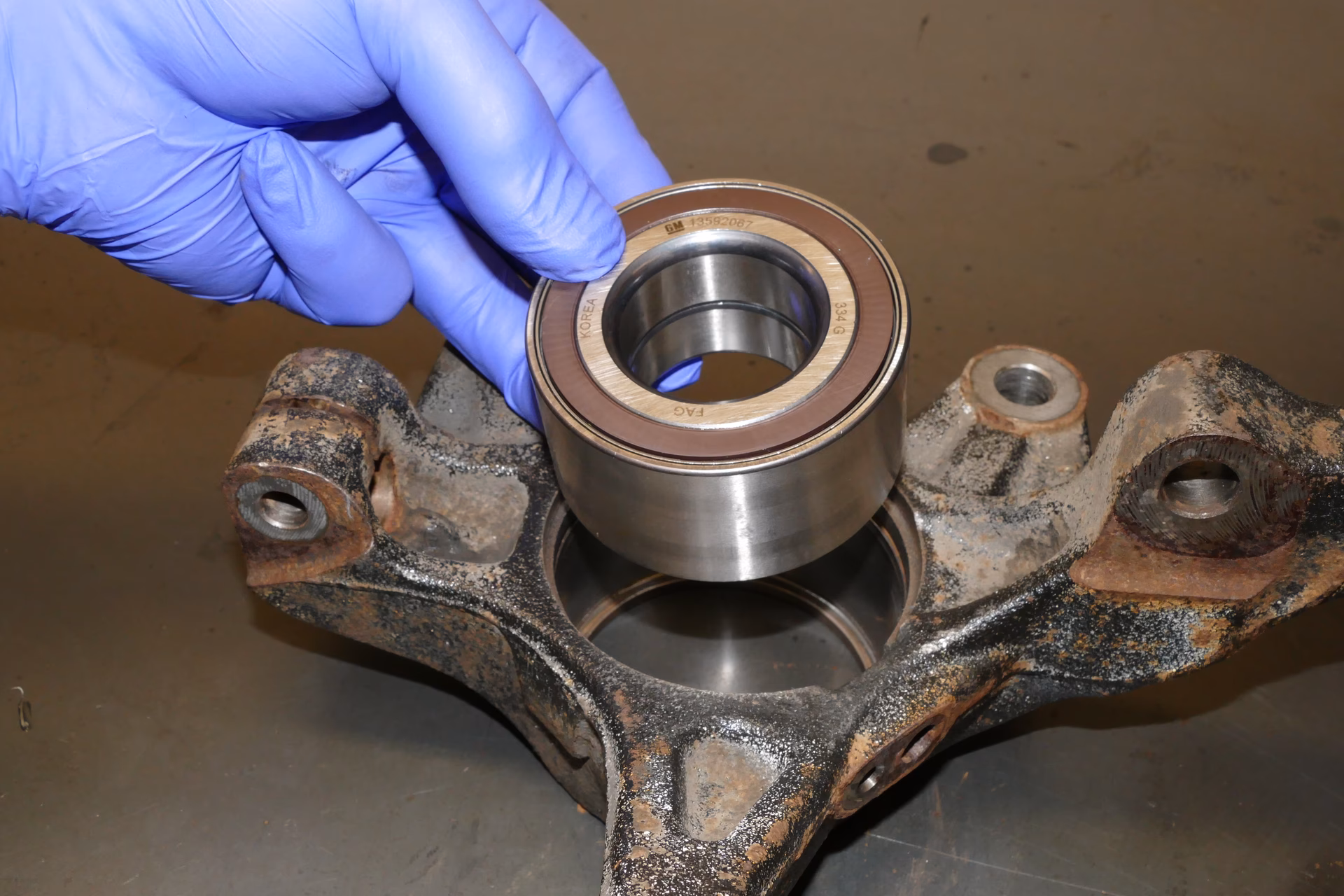 How do I know if my wheel bearings are noisy?