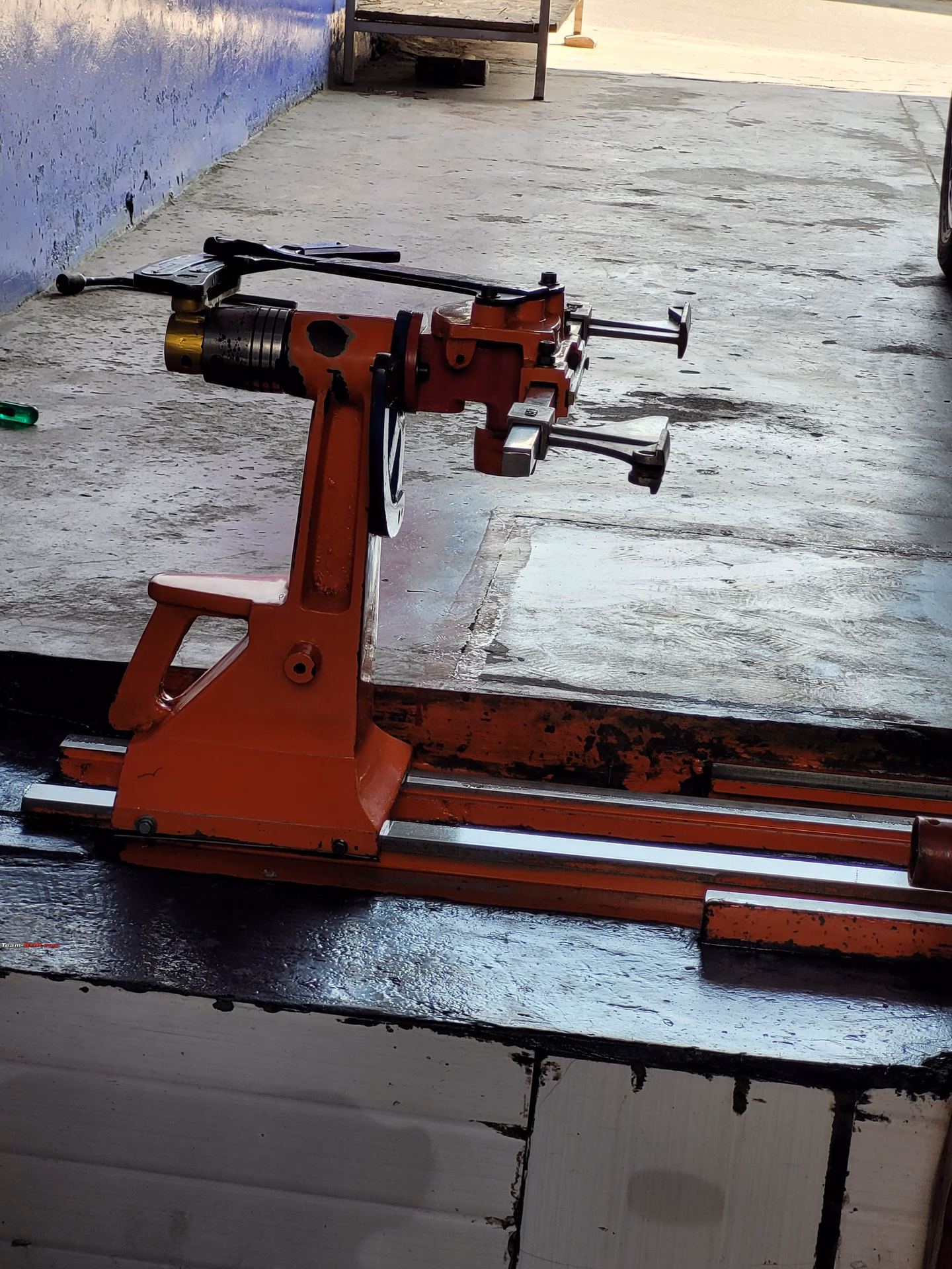 Who are Iyengar Yoga teachers?