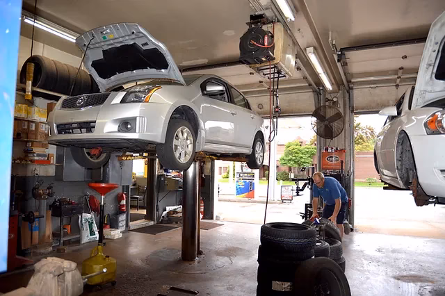 Does Jack Barclay offer a Bentley service?