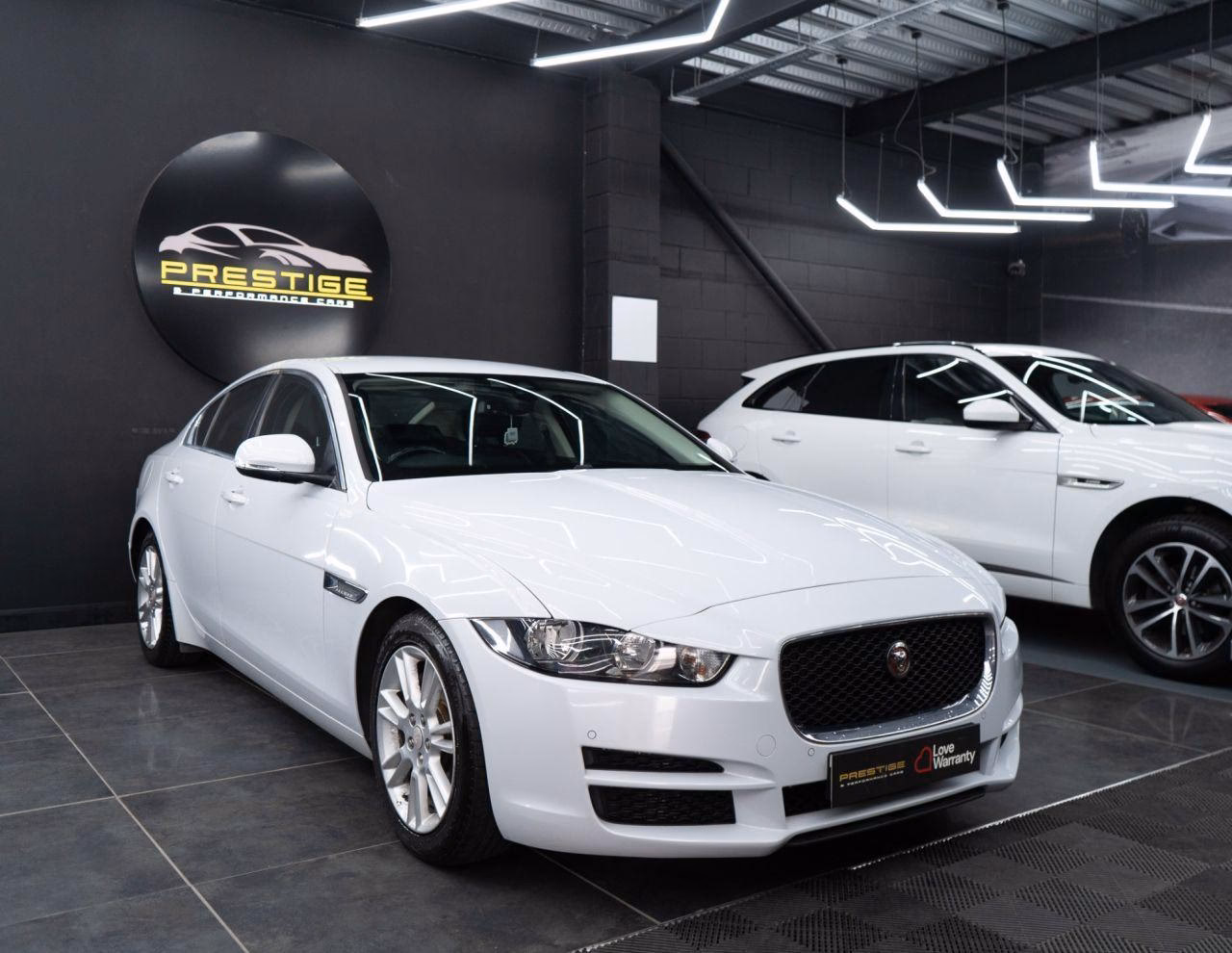 Where can I find a Jaguar service centre in Nottingham?