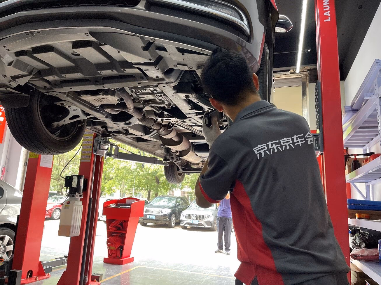 Can JD autos repair my car?