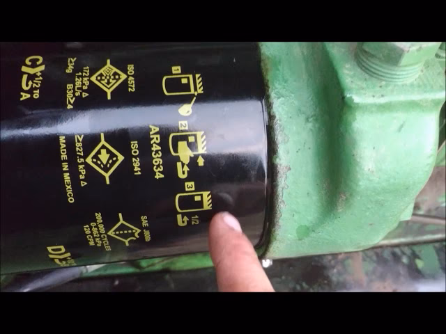 How can I service my John Deere 4440 tractor?