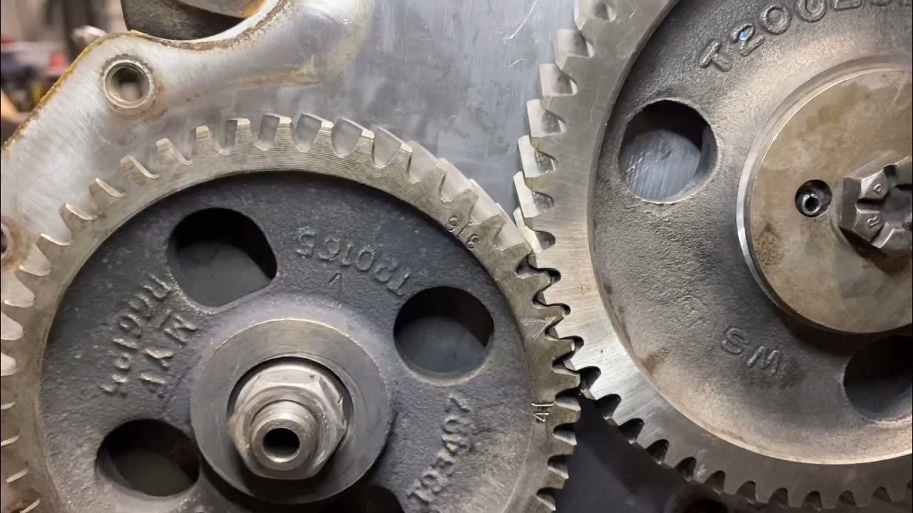 How do you set a fuel injection pump timing?