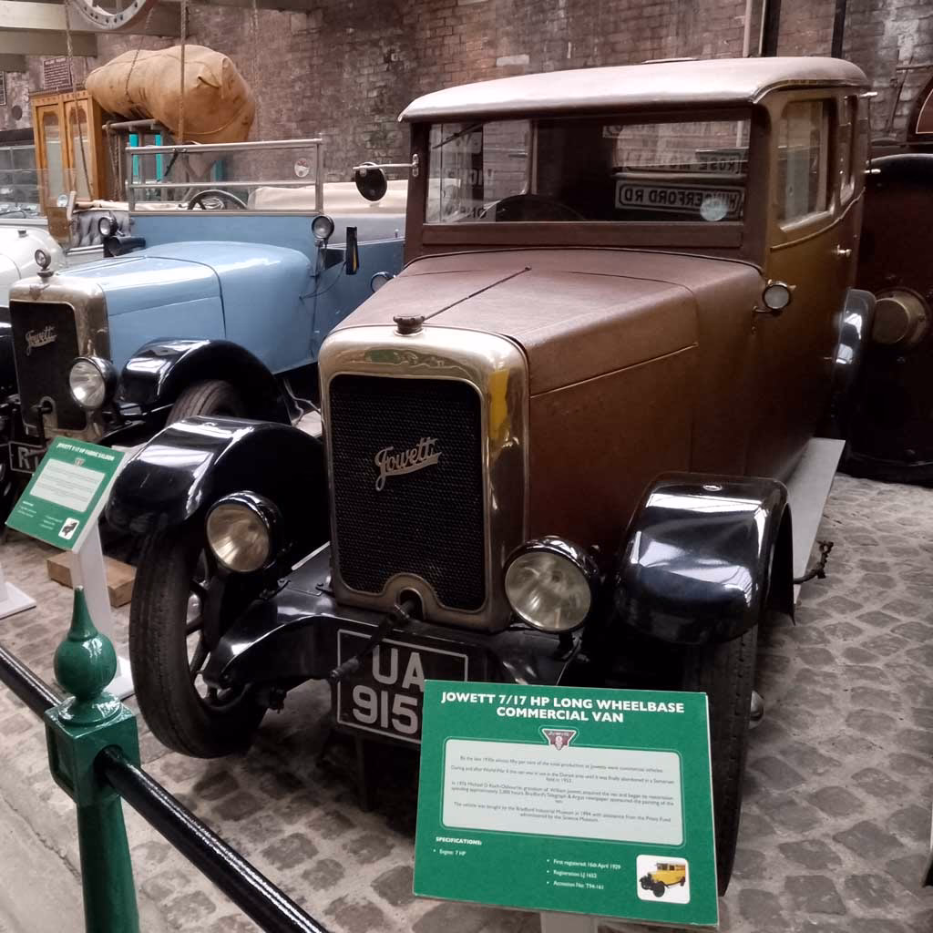 What engine did Jowett use?