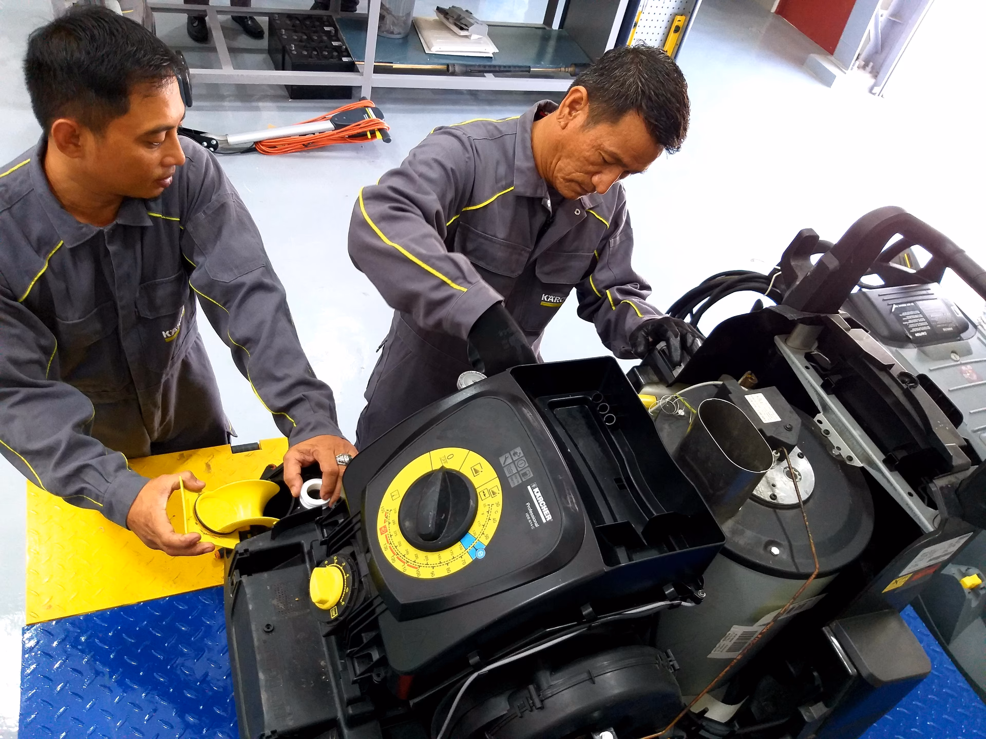 Who is Karcher center powercare?