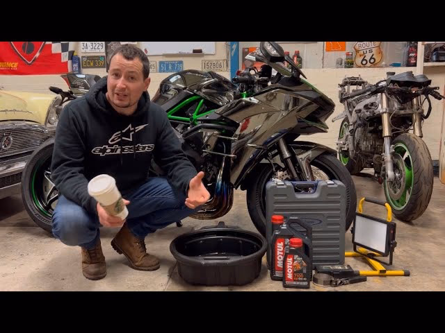 What kind of oil do you use in a Kawasaki engine?