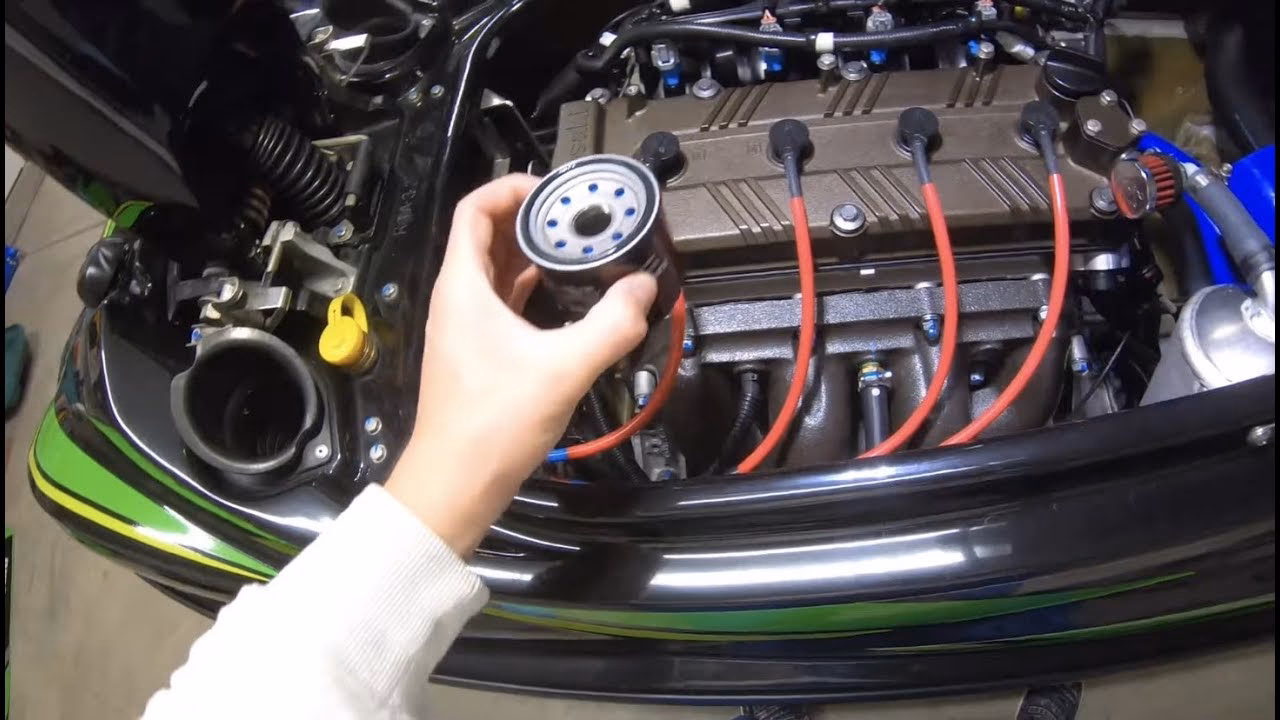 How much gas does a Kawasaki SX-R 1500 burn?
