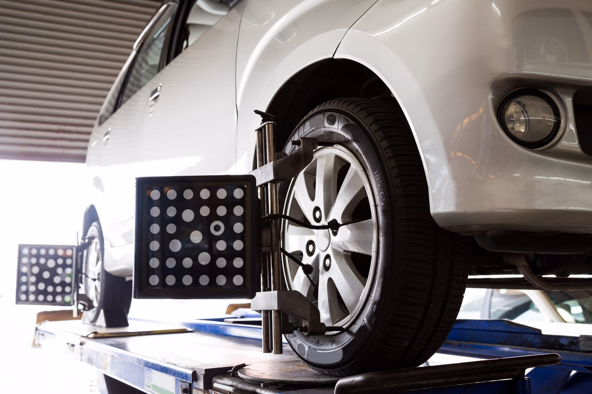 What is the size of a Kia Sportage wheel?