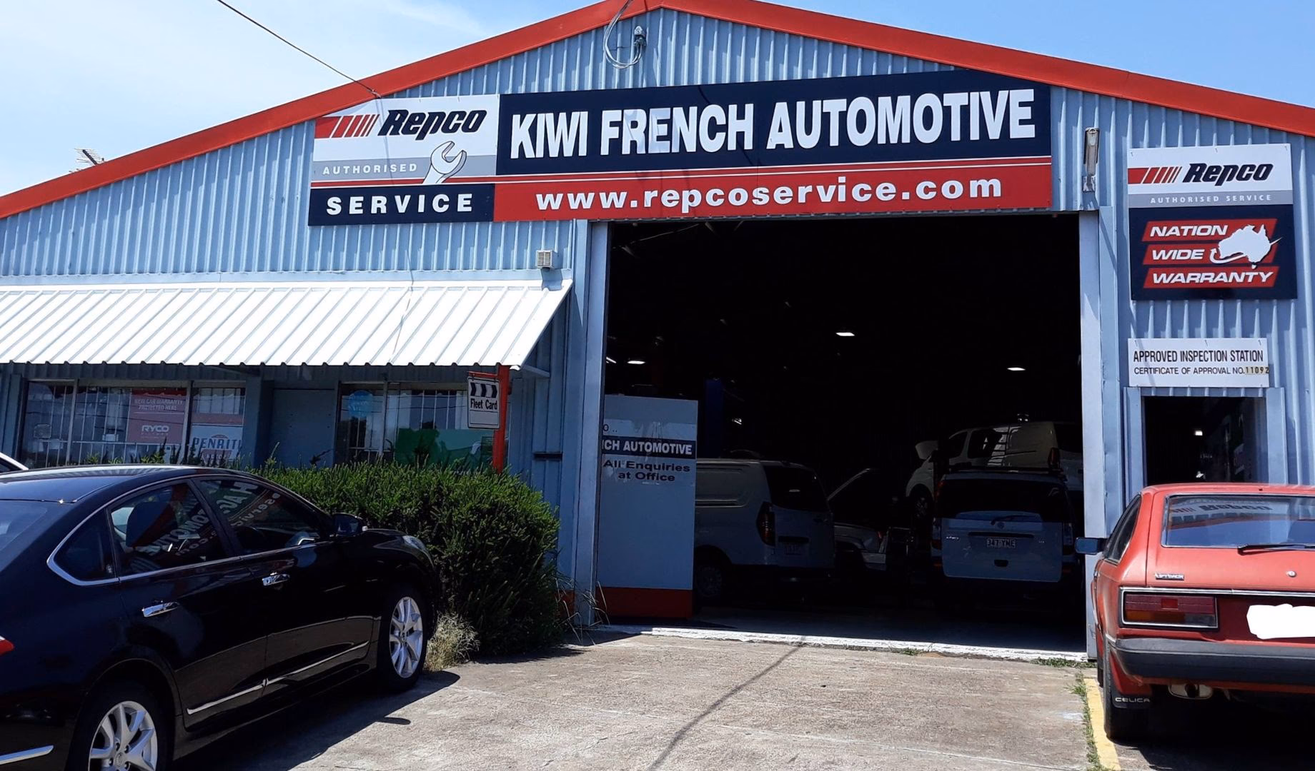 How do I book a kiwitaxi transfer in advance?