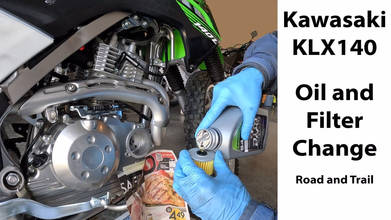 Does the 2014 klx140l come with a manual?