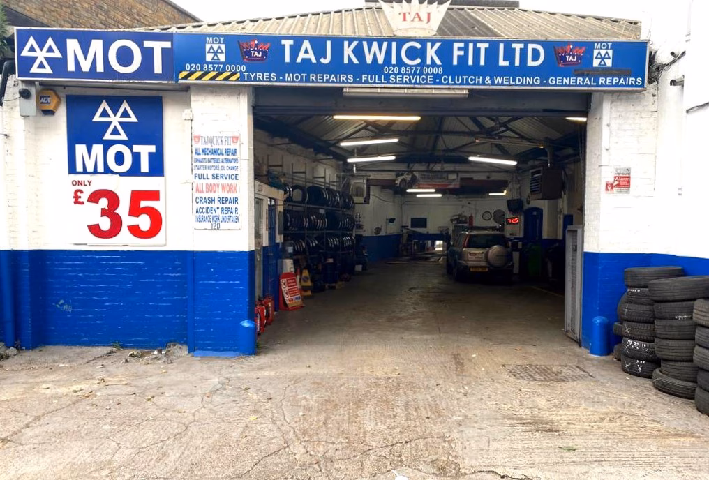 Where is Kwik Fit centre?