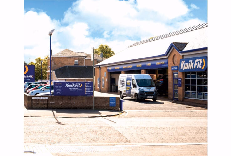 Where can I find Kwik Fit Giffnock?