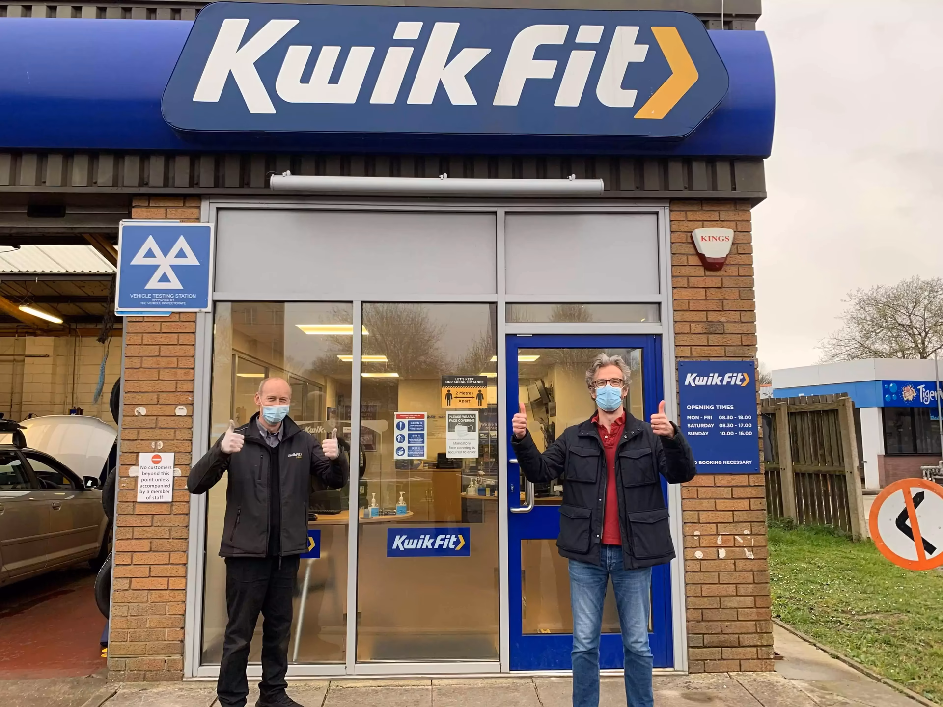 Where is Kwik Fit in Blue School Street?