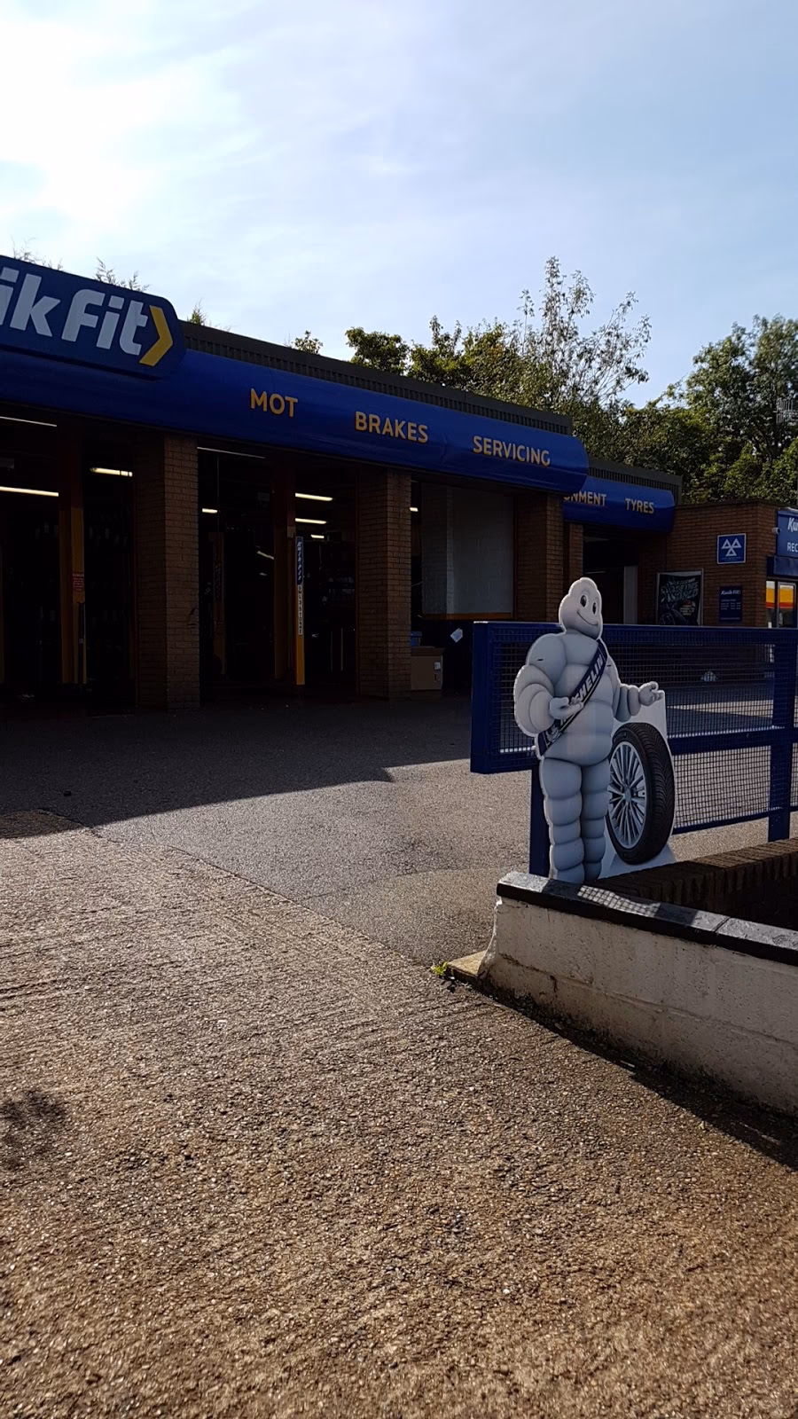 How do I find a Kwik Fit centre in Orpington?
