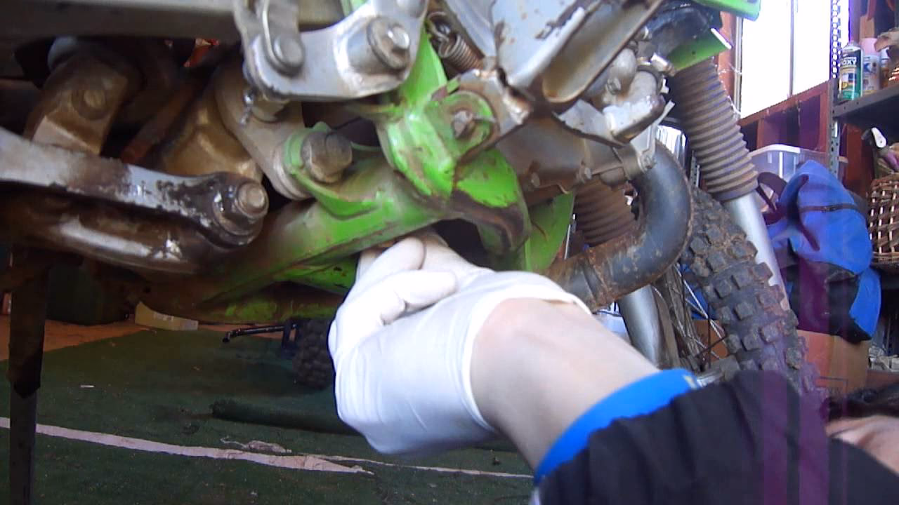 Which engine displacement should I use for a Kawasaki oil pump?