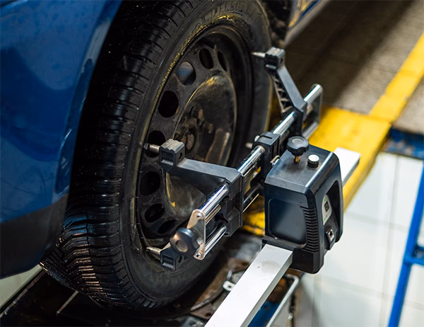 Who is mobile wheel alignment?