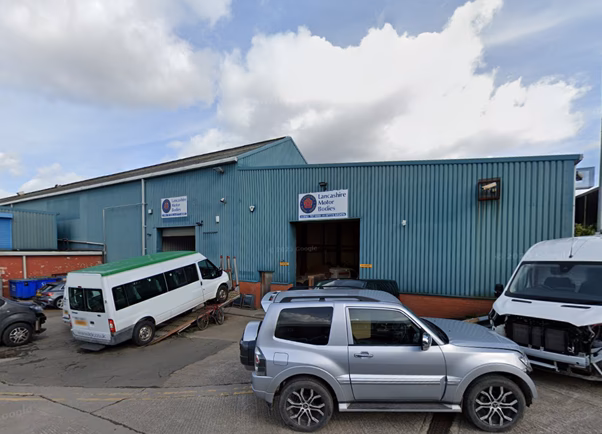 Can ChipsAway repair a damaged lease car?