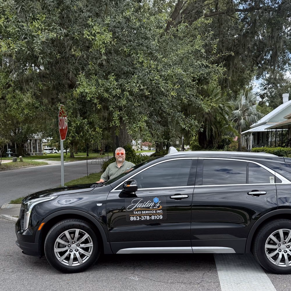What are people saying about taxis in Lakeland?