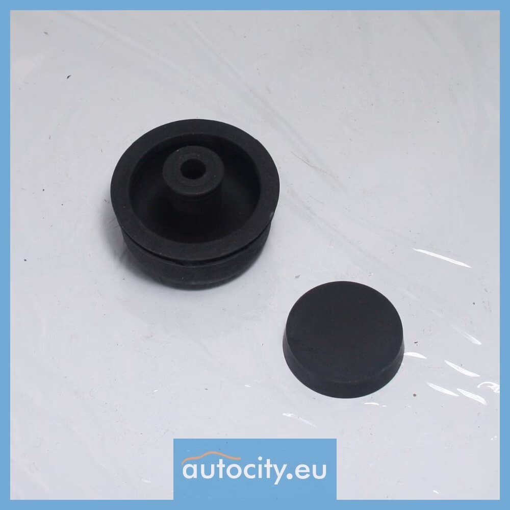 How many clutch slave cylinder units do you stock?