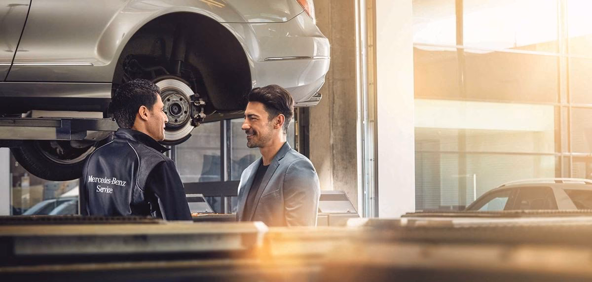 What services does lookers Mercedes-Benz offer?