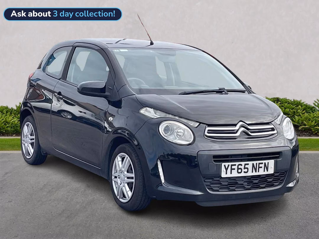 Where is lookers Ford based?