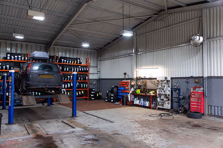 Who are Louth Tyre Services?