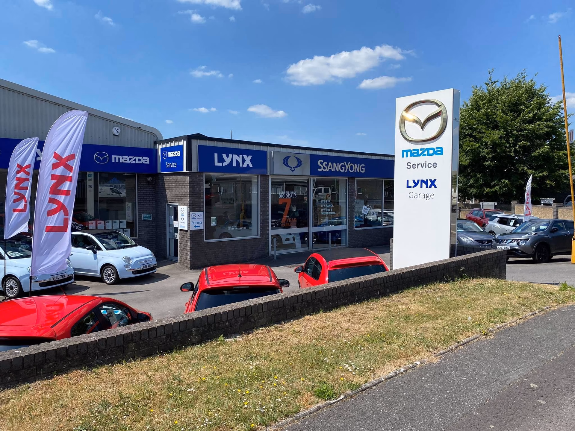 Who are Lynx car services?