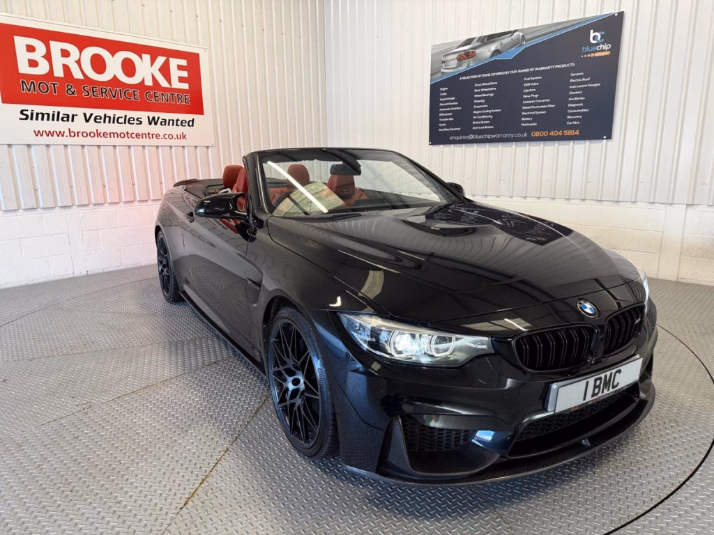 Where is the M4 Moto service area?