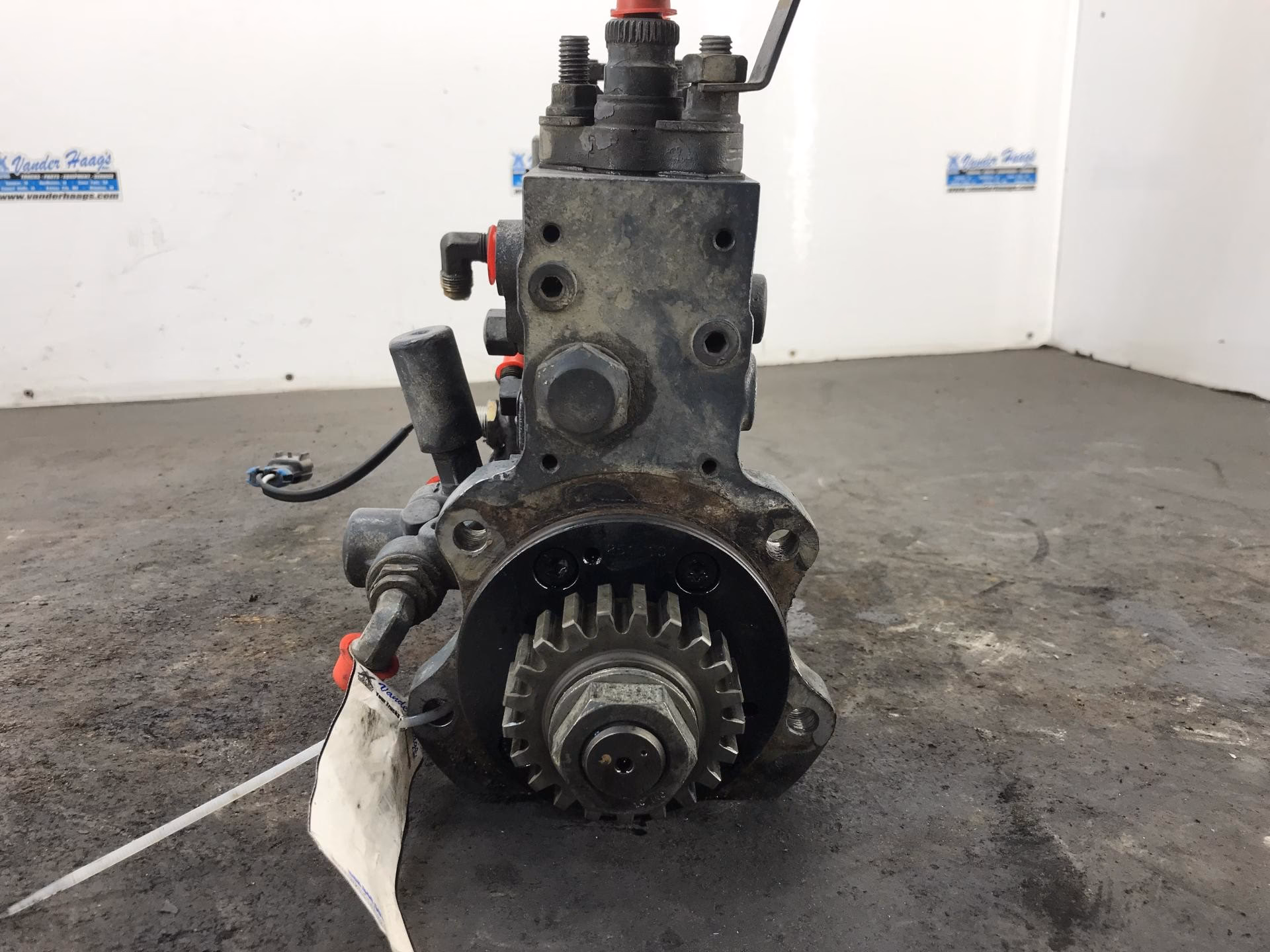 How do you lubricate a Mack Engine?