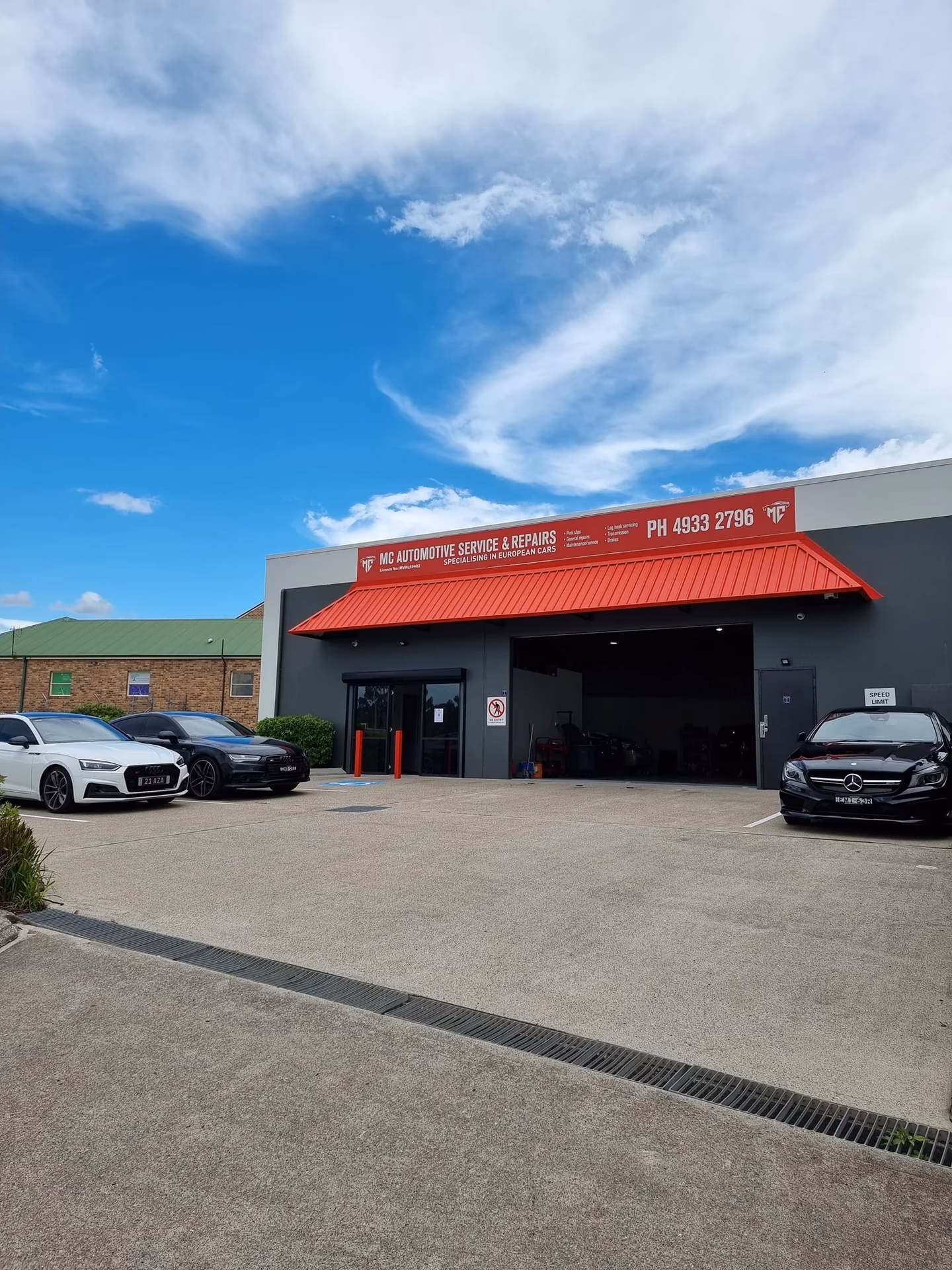 Does Maitland taxi service provide translations?