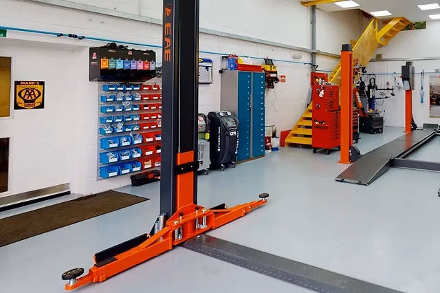 Who are Mark Richards motor repairs?