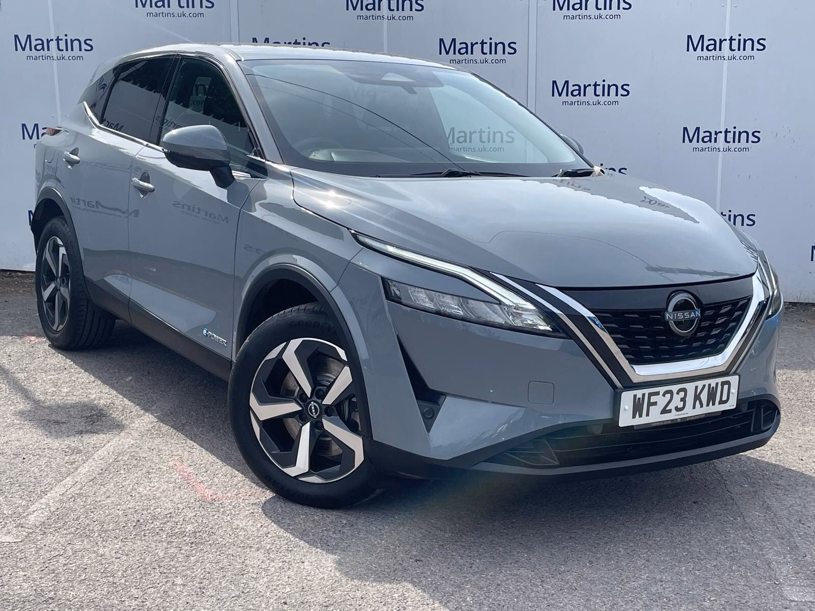 How do I contact Martins Nissan Winchester?