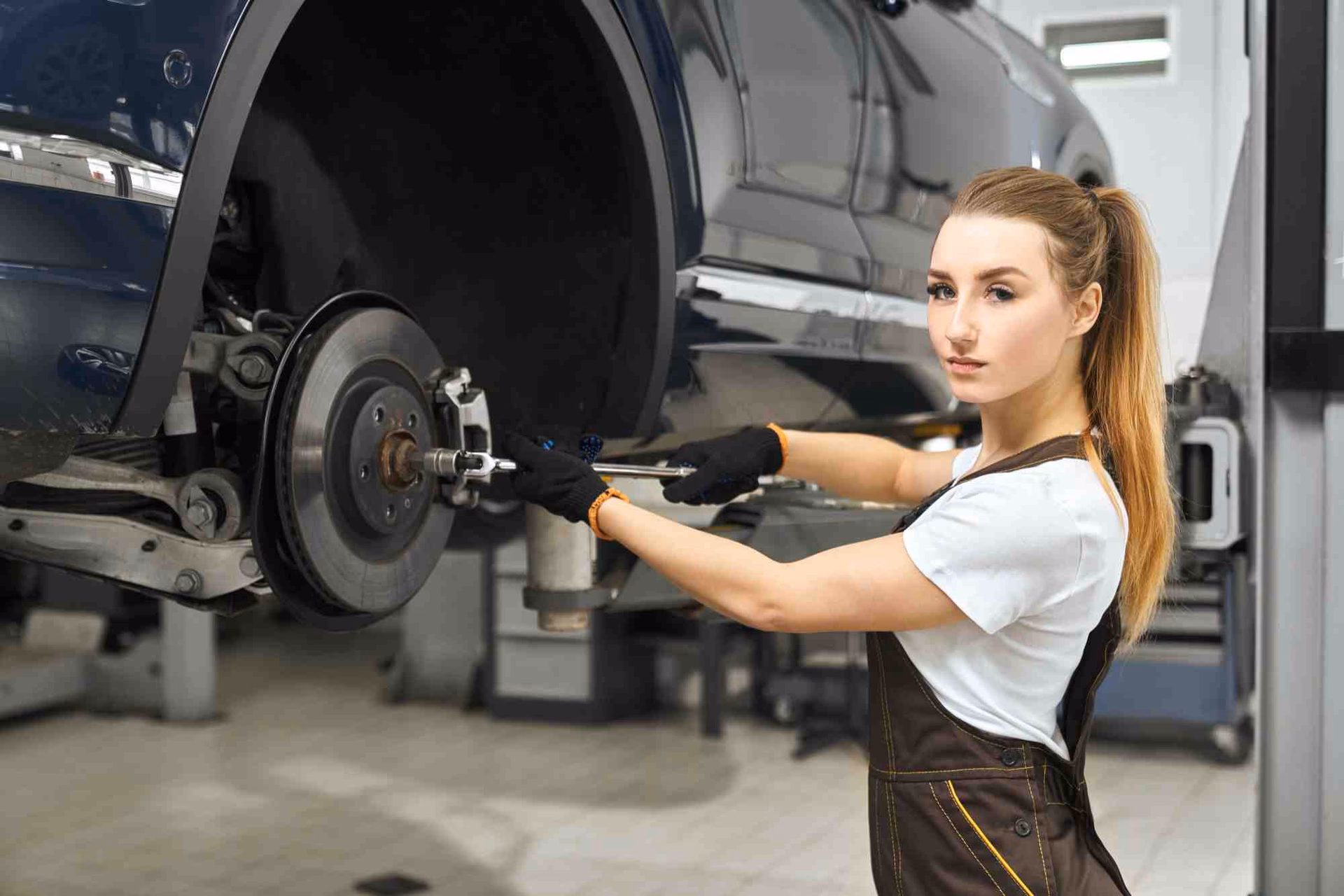 What problems should I check before buying a new car?