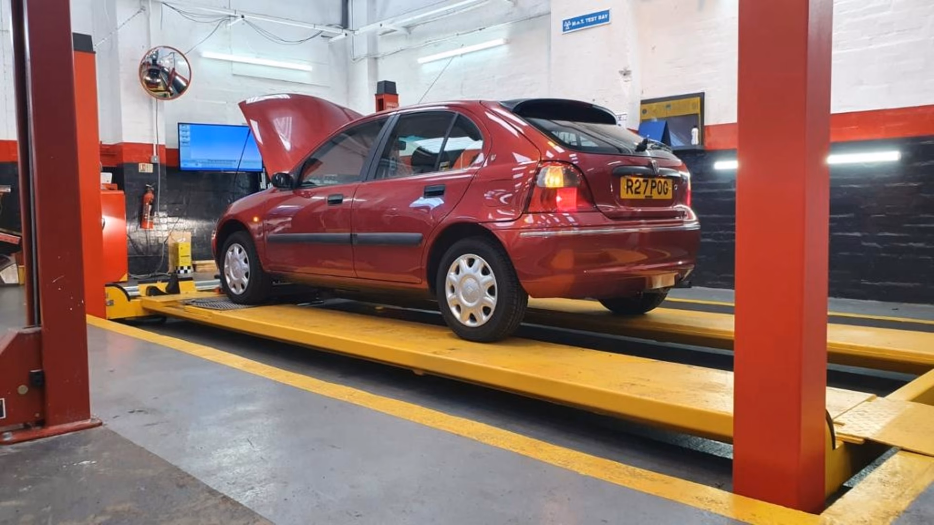 What types of vehicles can mechanical car services test?