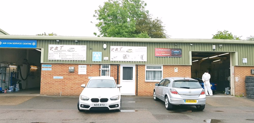 Where is Melton Motor Inn?