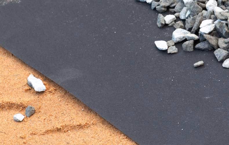 What types of membranes can be used under MOT?
