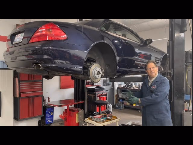 Does Mercedes-Benz have an oil dipstick?