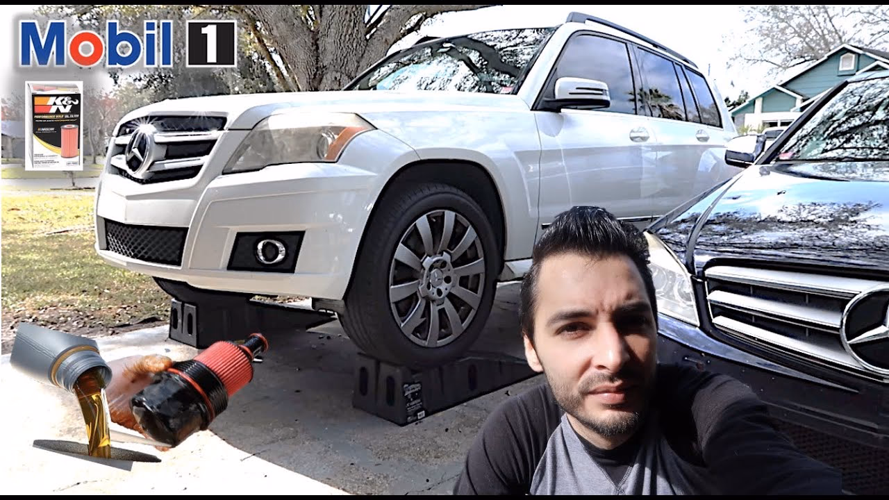 What type of oil does a Mercedes-Benz GLK350 take?