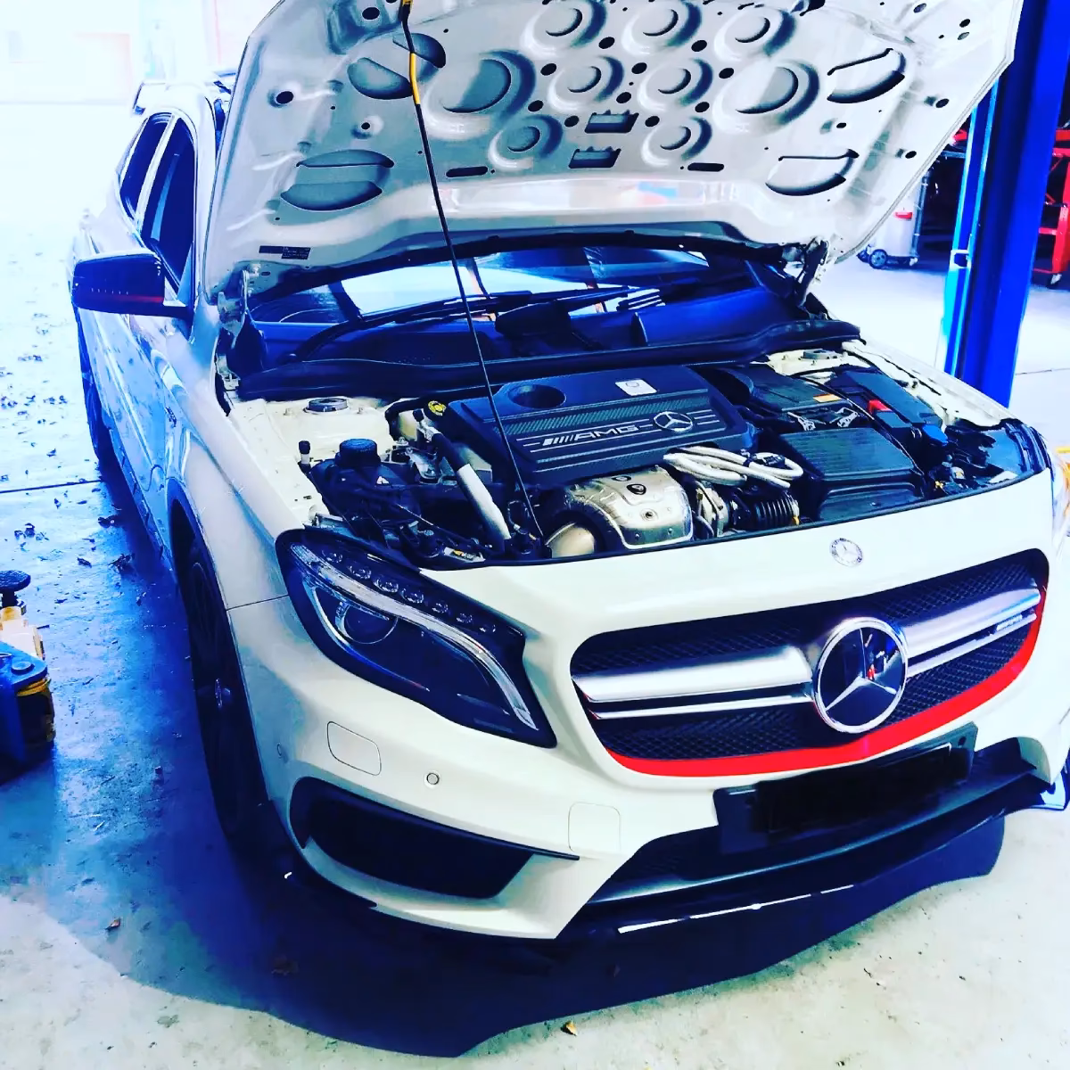 What services does Mercedes Benz offer?