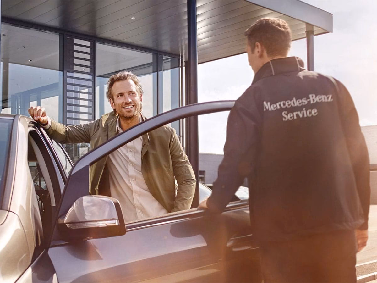 Does Mercedes-Benz Manhattan offer pre-owned cars?