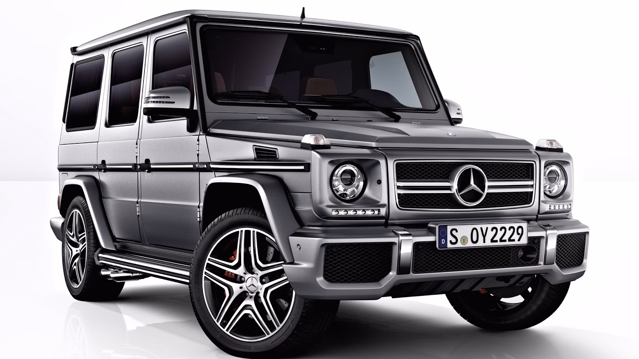 What is the service cost of Mercedes G-class?