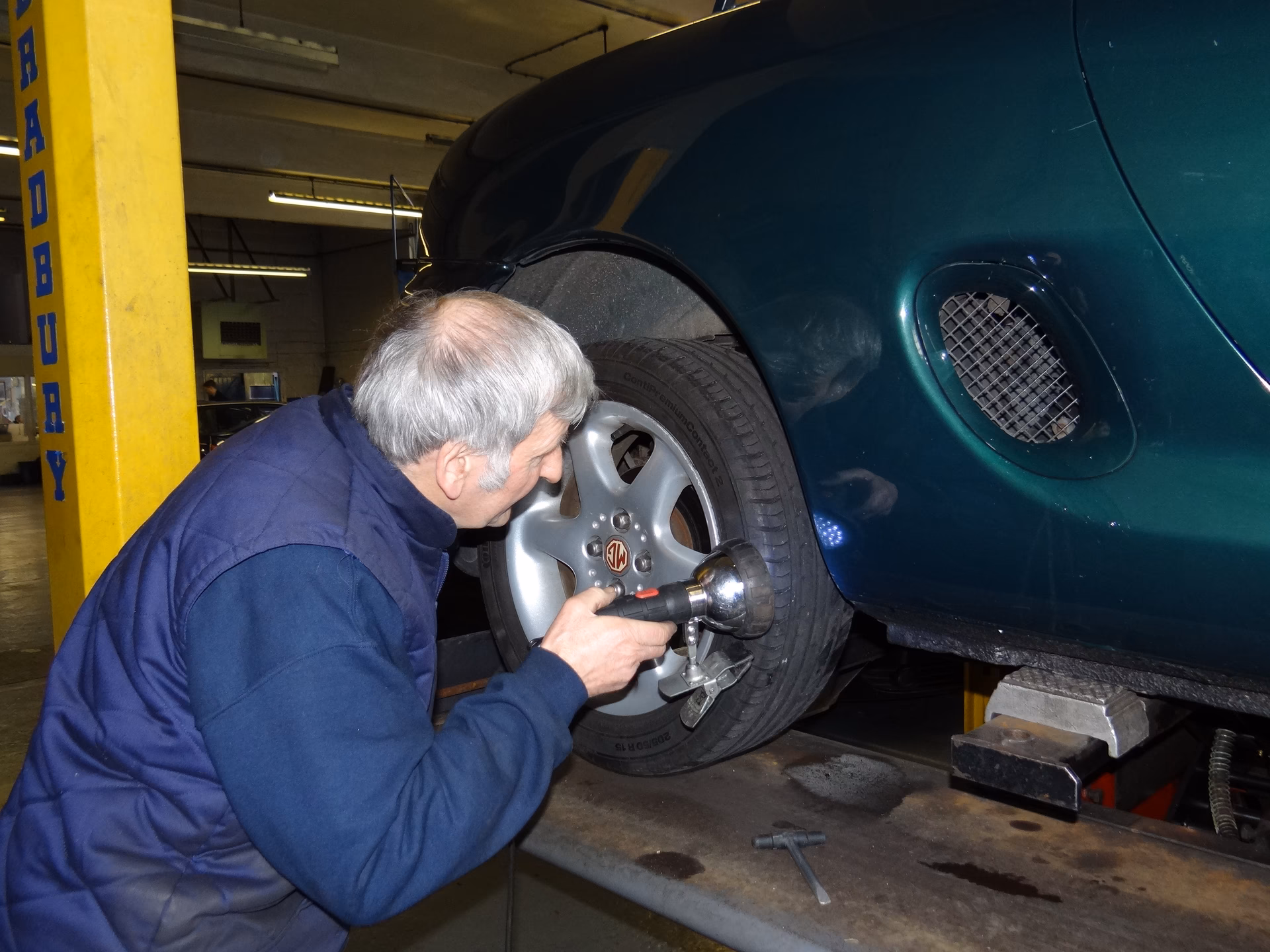 How do you check a handbrake lever?