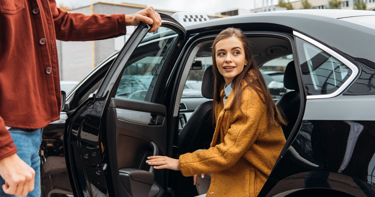 Where can I get a private transfer from Milan to Florence?