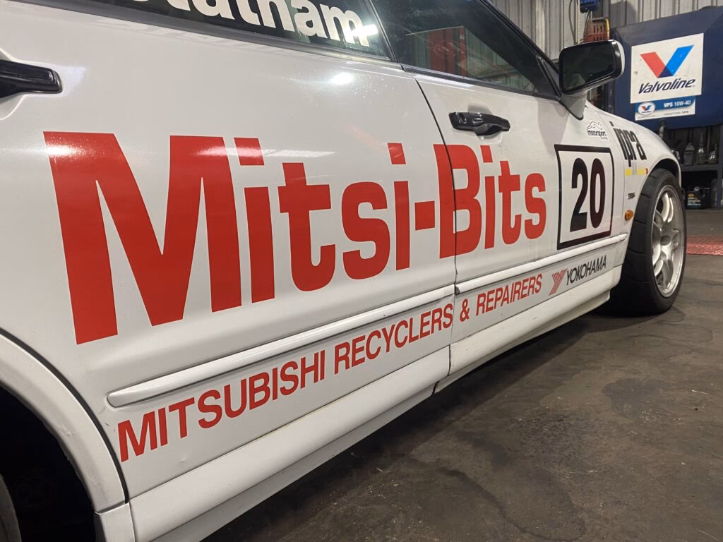 Where can I get Mitsubishi serviced in Albert Park Sa?