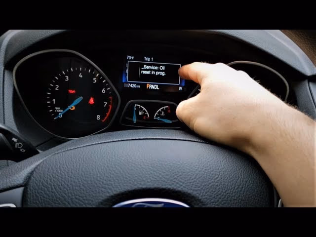 What's the 2016 Focus RS oil type?