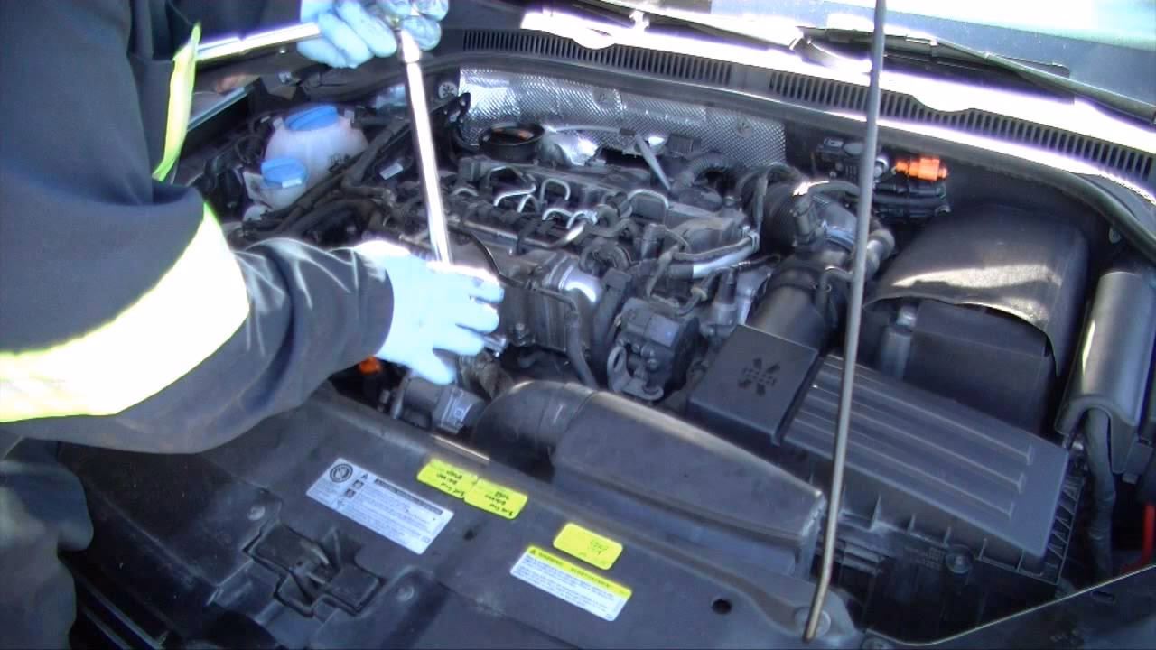 Should I leave the oil filter on a VW R32?