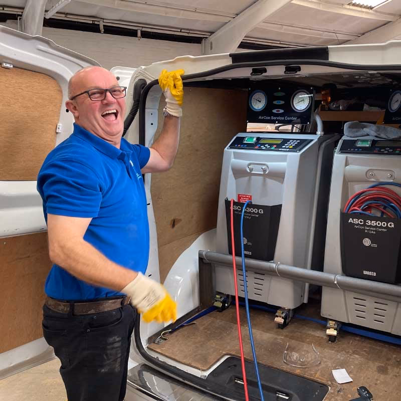 Do you offer a fully mobile car air conditioning service?