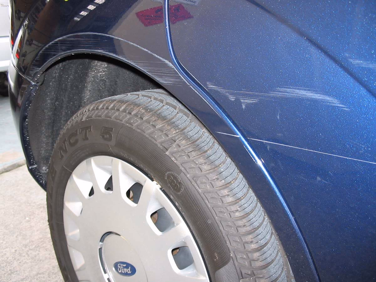 Where can I get a quick quote for mobile car scratch repair?