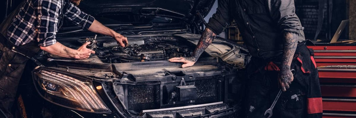 Who are roadside mobile mechanics?