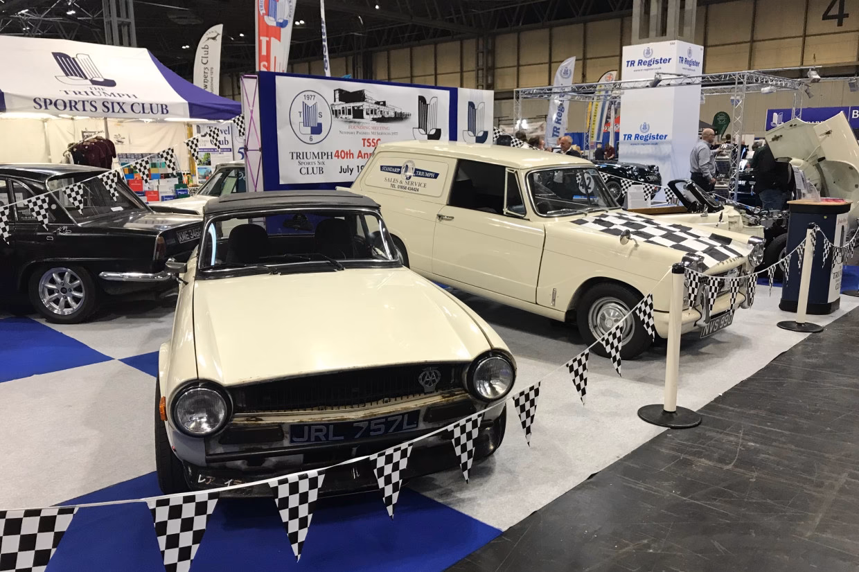 Why did triumph make a'swing spring'?